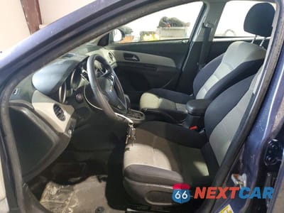 Zdjęcie 7 z 12 samochodu: 2013 CHEVROLET CRUZE LS VIN:1G1PA5SG3D7178073 - miniatura