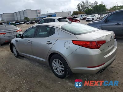 Drugie zdjęcie samochodu z przodu: 2012 KIA OPTIMA LX VIN:KNAGM4A70C5279931 - miniatura