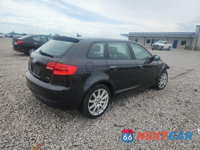 Trzecie zdjęcie samochodu z tyłu: 2013 AUDI A3 PREMIUM PLUS VIN:WAUKJAFM1DA014489 - miniatura