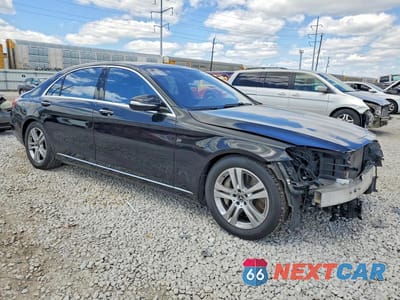 Czwarte zdjęcie samochodu z boku: 2019 MERCEDES-BENZ S 450 4MATIC VIN:WDDUG6EB8KA481984 - miniatura