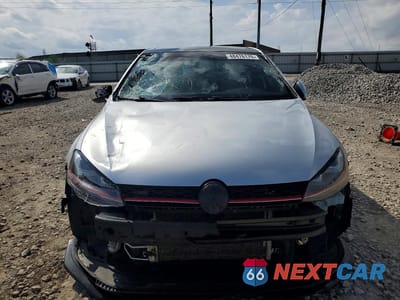 Piąte zdjęcie samochodu w środku: 2016 VOLKSWAGEN GTI S VIN:3VW447AUXGM062171 - miniatura