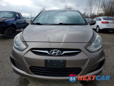 Piąte zdjęcie samochodu w środku: 2012 HYUNDAI ACCENT GS VIN:KMHCT5AE8CU020405 - miniatura