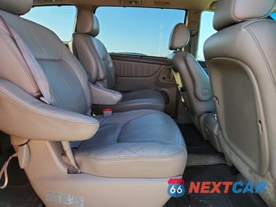 Zdjęcie 11 z 13 samochodu: 2006 TOYOTA SIENNA XLE LIMITED 7 PASSENGER VIN:5TDBA22C16S075109 - miniatura