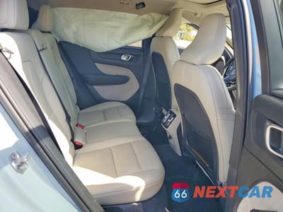 Zdjęcie 10 z 13 samochodu: 2019 VOLVO XC40 T5 MOMENTUM VIN:YV4162XZ1K2006896 - miniatura