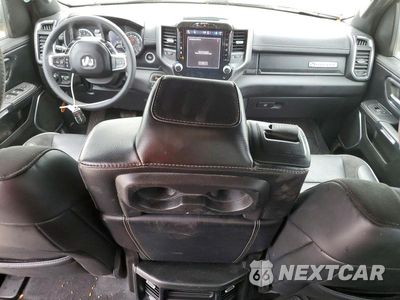 Zdjęcie 8 z 12 samochodu: 2025 RAM 1500 LARAMIE VIN:1C6SRFJP3SN526052 - miniatura