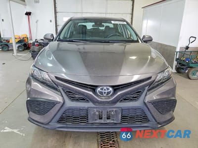 Piąte zdjęcie samochodu w środku: 2022 TOYOTA CAMRY SE VIN:4T1G11AK4NU038117 - miniatura