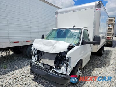 2025 CHEVROLET EXPRESS BOX TRUCK 1HA3GTF71SN018717 - główne zdjęcie licytacji z USA - miniatura