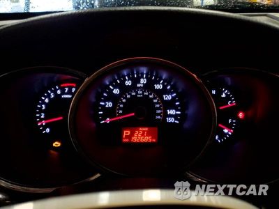 Zdjęcie 9 z 14 samochodu: 2012 KIA SORENTO LX VIN:5XYKTCA60CG282353 - miniatura