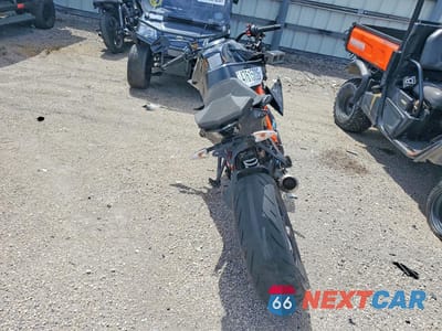 Czwarte zdjęcie samochodu z boku: 2020 KTM 1290 SUPER DUKE R VIN:VBKV39408LM925729 - miniatura