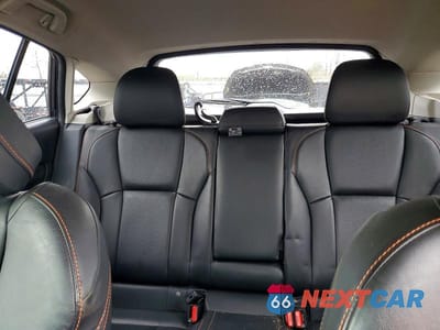 Zdjęcie 10 z 13 samochodu: 2018 SUBARU CROSSTREK LIMITED VIN:JF2GTAMCXJH244467 - miniatura
