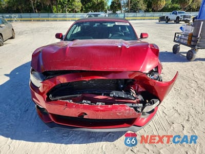 Piąte zdjęcie samochodu w środku: 2015 FORD MUSTANG VIN:1FATP8UH0F5352858 - miniatura