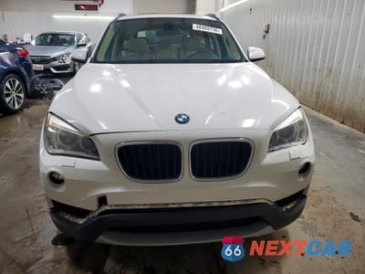 Piąte zdjęcie samochodu w środku: 2013 BMW X1 XDRIVE35I VIN:WBAVM5C50DVV90477 - miniatura