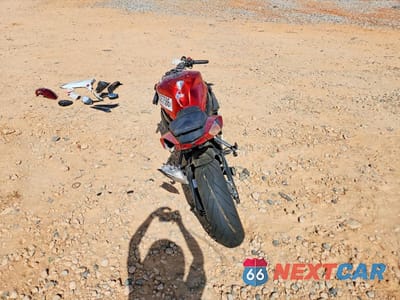 Czwarte zdjęcie samochodu z boku: 2022 SUZUKI GSX-R600 VIN:JS1GN7FAXN7100575 - miniatura