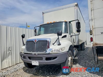2018 INTERNATIONAL 4300 BOX TRUCK 3HAMMMML2JL695230 - główne zdjęcie licytacji z USA - miniatura