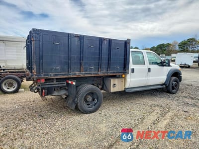 Trzecie zdjęcie samochodu z tyłu: 2016 FORD F450 SUPER DUTY FLATBED TRUCK VIN:1FD0W4GY7GEB65067 - miniatura