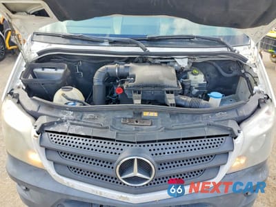 Zdjęcie 12 z 13 samochodu: 2014 MERCEDES-BENZ SPRINTER 2500 VIN:WD3PE7DC2E5831193 - miniatura