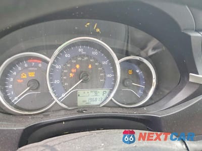 Zdjęcie 9 z 11 samochodu: 2014 TOYOTA COROLLA LE VIN:5YFBURHE7EP111420 - miniatura