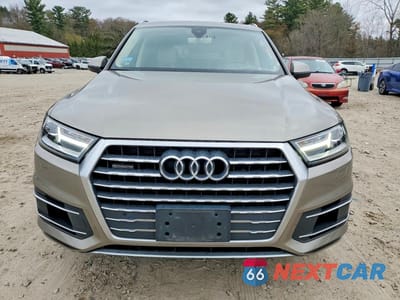 Piąte zdjęcie samochodu w środku: 2017 AUDI Q7 PREMIUM PLUS VIN:WA1LABF7XHD006946 - miniatura