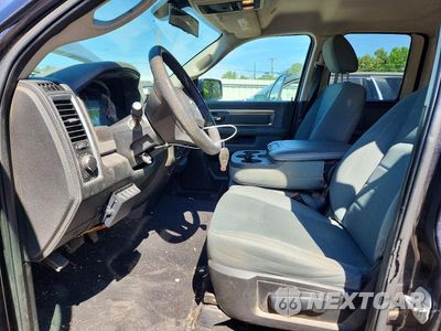 Zdjęcie 7 z 12 samochodu: 2017 RAM 1500 SLT VIN:1C6RR7GT6HS521317 - miniatura