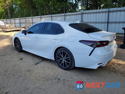 Drugie zdjęcie samochodu z przodu: 2021 TOYOTA CAMRY SE VIN:4T1G11AK1MU404128 - miniatura