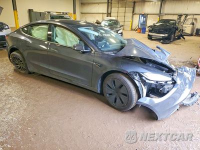 Czwarte zdjęcie samochodu z boku: 2025 TESLA MODEL 3 VIN:5YJ3E1EAXSF986583 - miniatura