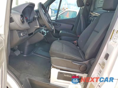 Zdjęcie 7 z 12 samochodu: 2022 MERCEDES-BENZ SPRINTER 1500 VIN:W1Y70BGY9NT088604 - miniatura