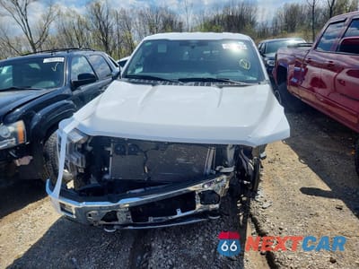 Piąte zdjęcie samochodu w środku: 2024 FORD F150 LARIAT VIN:1FTFW5L50RFB32554 - miniatura