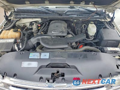 Zdjęcie 12 z 13 samochodu: 2004 CHEVROLET TAHOE K1500 VIN:1GNEK13T14J313528 - miniatura