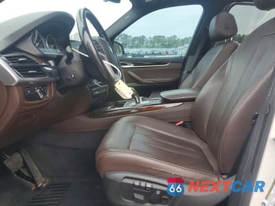 Zdjęcie 7 z 13 samochodu: 2017 BMW X5 XDR40E VIN:5UXKT0C32H0S81069 - miniatura