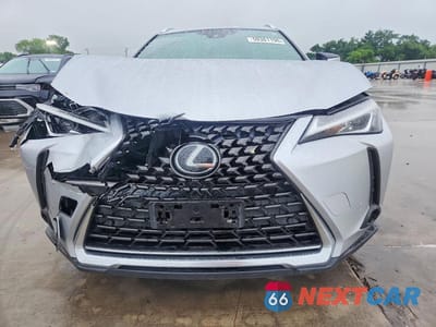 Piąte zdjęcie samochodu w środku: 2020 LEXUS UX 200 VIN:JTHP3JBH2L2026251 - miniatura