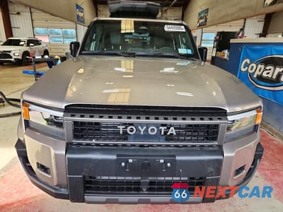 Piąte zdjęcie samochodu w środku: 2024 TOYOTA LAND CRUISER BASE VIN:JTEABFAJXR5007834 - miniatura