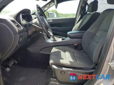 Zdjęcie 7 z 13 samochodu: 2018 JEEP GRAND CHEROKEE LAREDO VIN:1C4RJFAG0JC287732 - miniatura