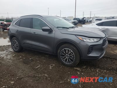 Czwarte zdjęcie samochodu z boku: 2026 FORD ESCAPE HYBRID PHEV VIN:1FMCU0E12TUA29527 - miniatura