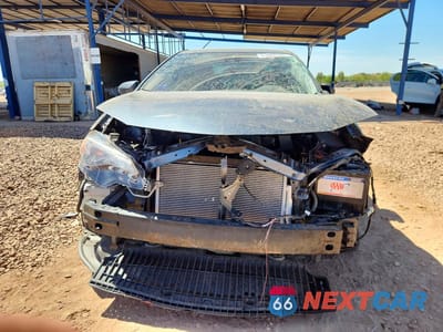 Piąte zdjęcie samochodu w środku: 2018 TOYOTA COROLLA LE VIN:2T1BURHE1JC091983 - miniatura