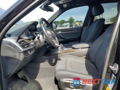 Zdjęcie 7 z 14 samochodu: 2018 BMW X5 SDRIVE35I VIN:5UXKR2C57J0Z21052 - miniatura
