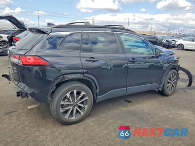 Trzecie zdjęcie samochodu z tyłu: 2024 TOYOTA COROLLA CROSS XLE VIN:7MUDAABG3RV085298 - miniatura