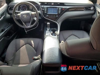 Zdjęcie 8 z 12 samochodu: 2019 TOYOTA CAMRY LE VIN:4T1B11HK2KU270243 - miniatura