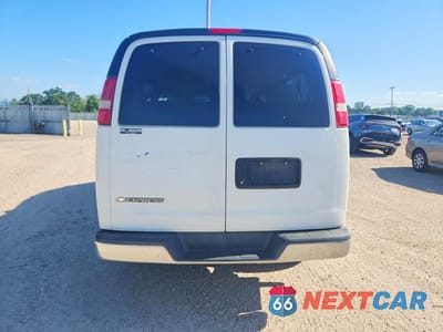 Zdjęcie 6 z 12 samochodu: 2017 CHEVROLET EXPRESS G3500 LT VIN:1GAZGPFG0H1137390 - miniatura