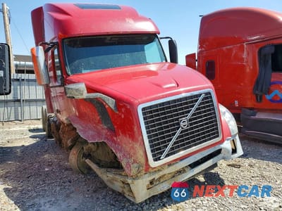 2016 VOLVO VN VNL 4V4NC9EH0GN947993 - główne zdjęcie licytacji z USA - miniatura