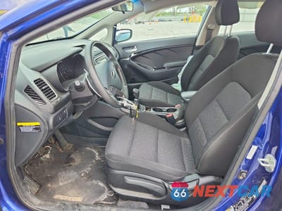 Zdjęcie 7 z 12 samochodu: 2018 KIA FORTE LX VIN:3KPFK4A78JE181588 - miniatura