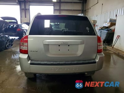 Zdjęcie 6 z 12 samochodu: 2010 JEEP COMPASS SPORT VIN:1J4NF4FB8AD517913 - miniatura