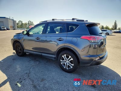 Drugie zdjęcie samochodu z przodu: 2017 TOYOTA RAV4 LE VIN:JTMZFREV2HJ108169 - miniatura