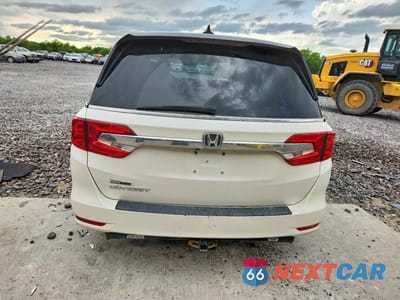 Zdjęcie 6 z 13 samochodu: 2018 HONDA ODYSSEY VIN:5FNRL6H76JB032313 - miniatura