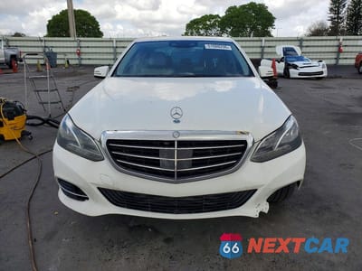 Piąte zdjęcie samochodu w środku: 2014 MERCEDES-BENZ E 250 BLUETEC VIN:WDDHF0EB7EA900381 - miniatura