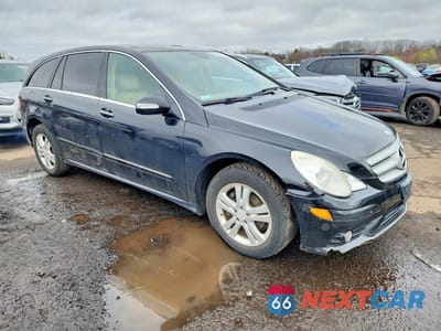 Czwarte zdjęcie samochodu z boku: 2008 MERCEDES-BENZ R 350 VIN:4JGCB65E28A074309 - miniatura