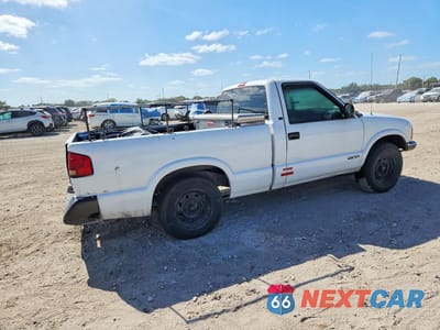 Trzecie zdjęcie samochodu z tyłu: 1995 CHEVROLET S TRUCK S10 VIN:1GCCS14Z5SK250122 - miniatura