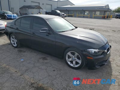 Czwarte zdjęcie samochodu z boku: 2013 BMW 320 I VIN:WBA3B1C51DK130428 - miniatura