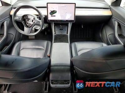 Zdjęcie 8 z 12 samochodu: 2018 TESLA MODEL 3 VIN:5YJ3E1EA7JF010565 - miniatura