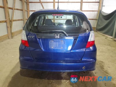 Zdjęcie 6 z 12 samochodu: 2013 HONDA FIT VIN:JHMGE8G35DC003137 - miniatura