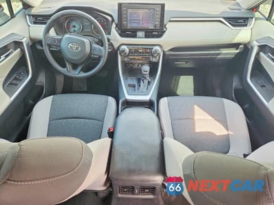 Zdjęcie 8 z 12 samochodu: 2021 TOYOTA RAV4 XLE VIN:2T3W1RFV9MW181163 - miniatura